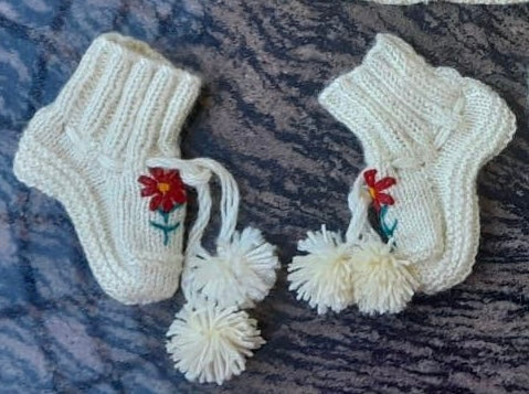 Knitted boots